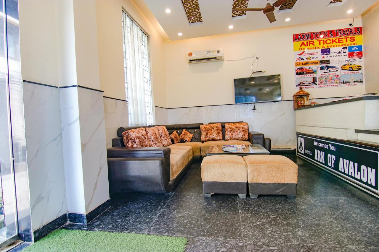 Fabhotel Airport Avalon Near Igi Airport 뉴델리 외부 사진