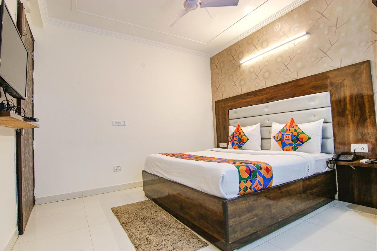 Fabhotel Airport Avalon Near Igi Airport 뉴델리 외부 사진
